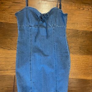 Stretch denim mini 90s dress 🥰